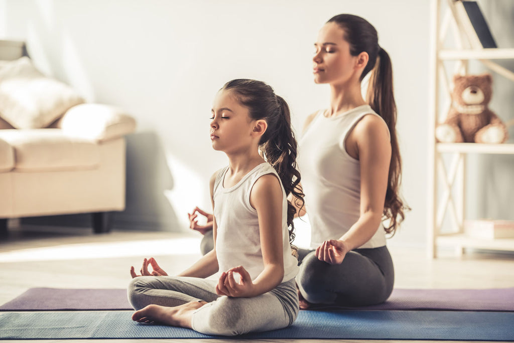 Partagez l'expérience du yoga avec vos enfants
